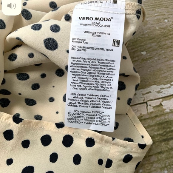 Vero Moda Polka Dot blouse Size S - Picture 5 of 5